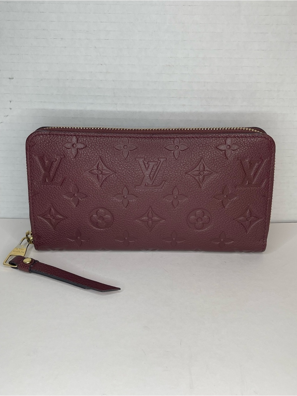 Louis Vuitton Zippy Wallet